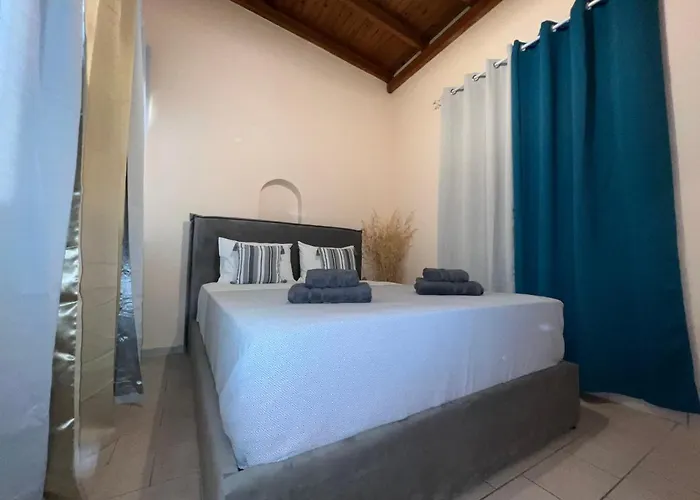 בית נופש Big House Agios Georgios Naxos Naxos City