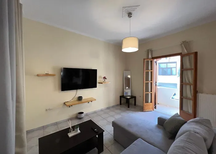 בית נופש Big House Agios Georgios Naxos